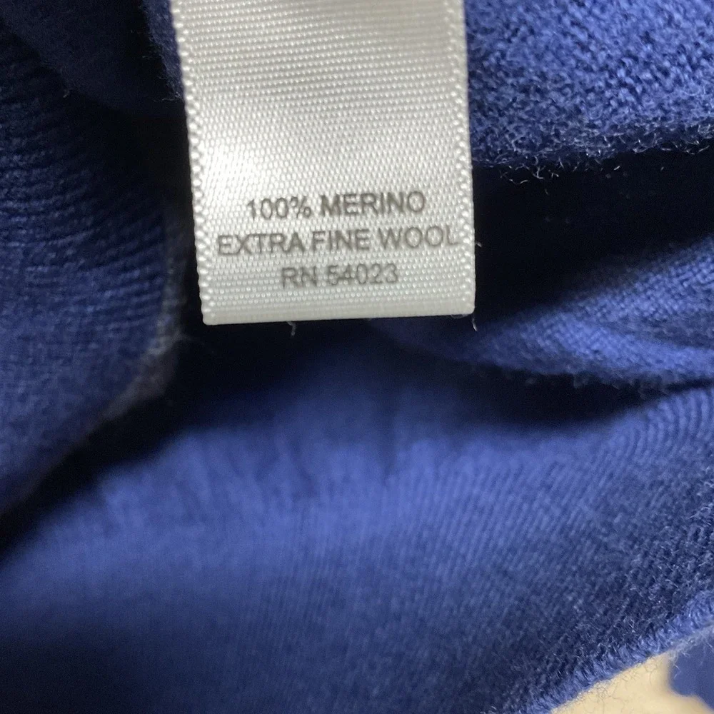 BANANA‎ REPUBLIC SWEATER MENS Large BLUE ARGYLE V-NECK 100% MERINO WOOL